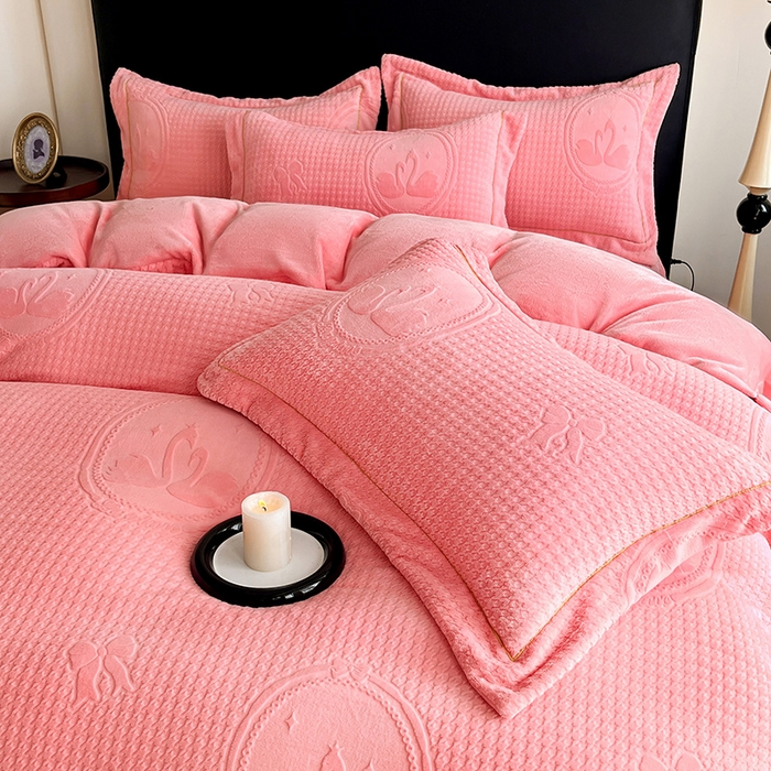 91家纺网 家纺一手货源 找家纺 （总）代芙家纺 2025新款全消光雕花四件套-爱恋