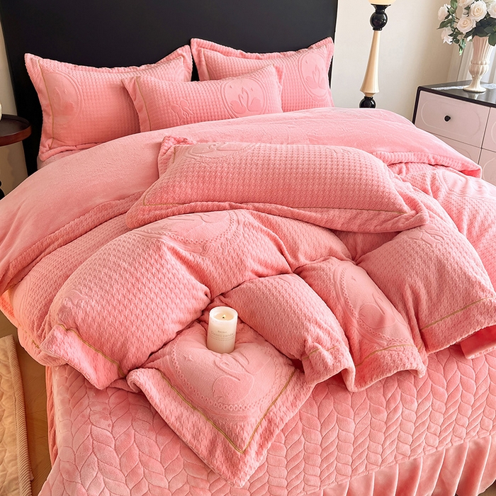 91家纺网 家纺一手货源 找家纺 （总）代芙家纺 2025新款全消光雕花四件套-爱恋