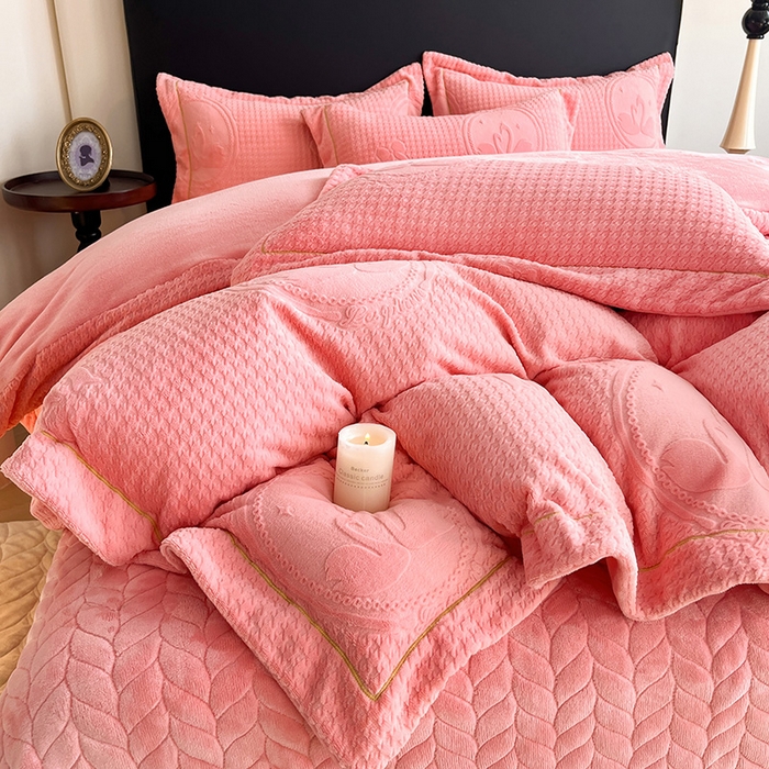 91家纺网 家纺一手货源 找家纺 （总）代芙家纺 2025新款全消光雕花四件套-爱恋