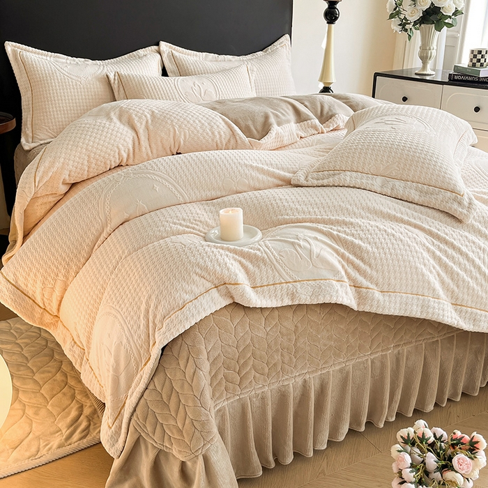 91家纺网 家纺一手货源 找家纺 代芙家纺 2025新款全消光雕花四件套-爱恋 爱恋-米白