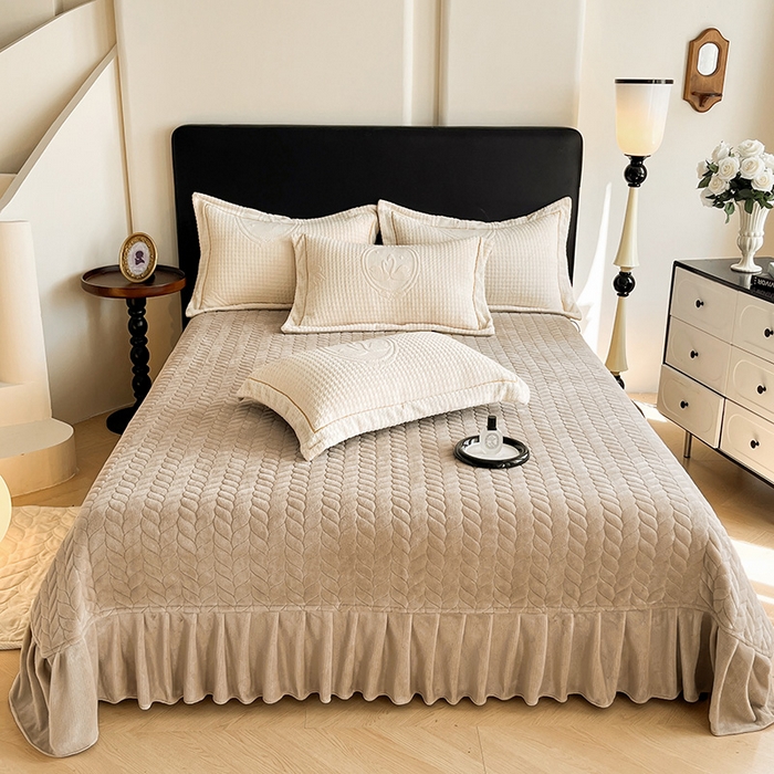 91家纺网 家纺一手货源 找家纺 代芙家纺 2025新款全消光雕花四件套-爱恋 爱恋-米白