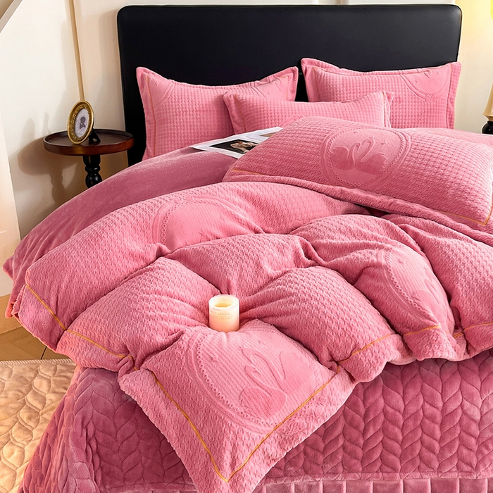 91家纺网 家纺一手货源 找家纺 代芙家纺 2025新款全消光雕花四件套-爱恋 爱恋-紫豆沙