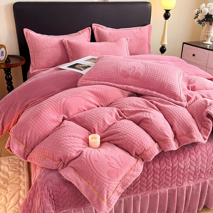 91家纺网 家纺一手货源 找家纺 代芙家纺 2025新款全消光雕花四件套-爱恋 爱恋-紫豆沙