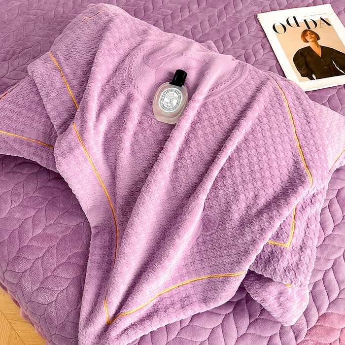 91家纺网 家纺一手货源 找家纺 代芙家纺 2025新款全消光雕花四件套-爱恋 爱恋-魔芋紫