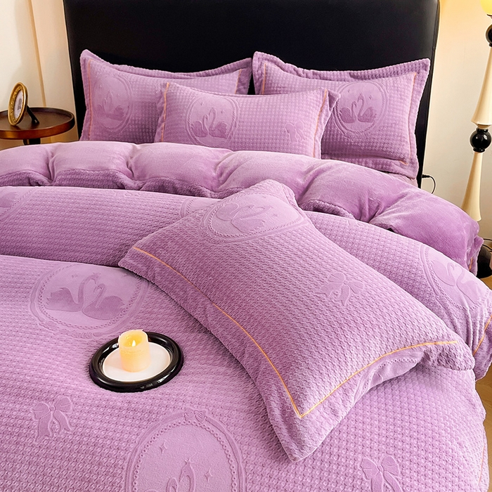 91家纺网 家纺一手货源 找家纺 代芙家纺 2025新款全消光雕花四件套-爱恋 爱恋-魔芋紫