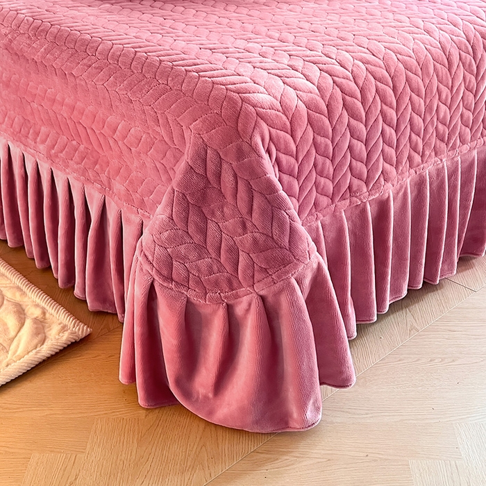 91家纺网 家纺一手货源 找家纺 代芙家纺 2025新款全消光雕花四件套-爱恋 爱恋-紫豆沙