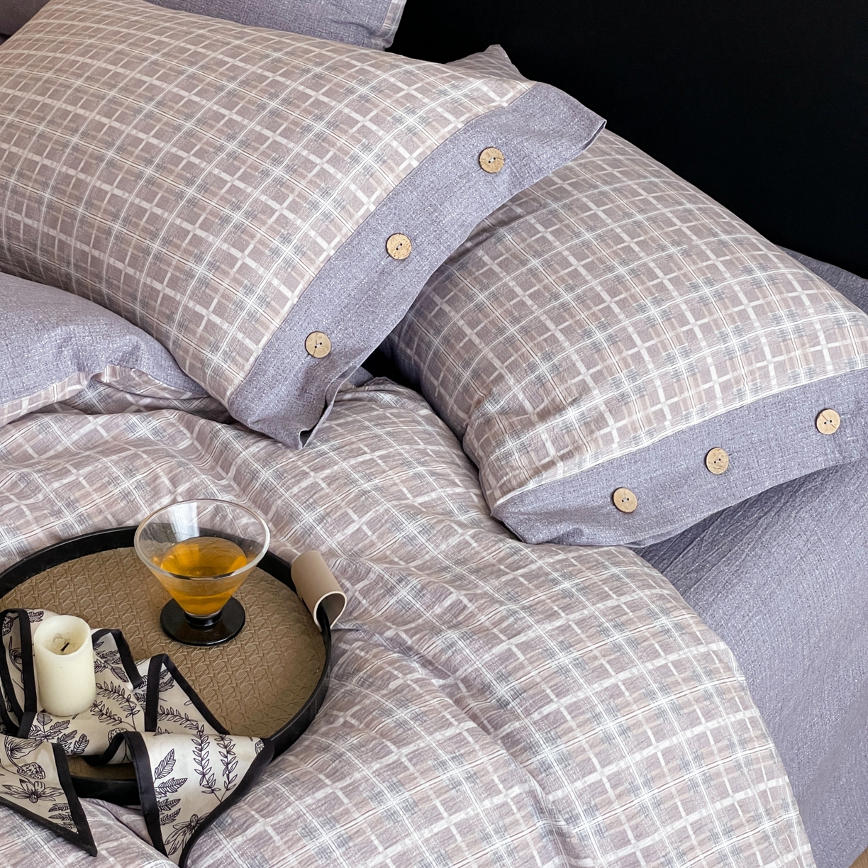 91家纺网 家纺一手货源 找家纺 慕木家纺 2025新款日系原麻复古风纽扣款四件套 纽扣款-伯克利-咖