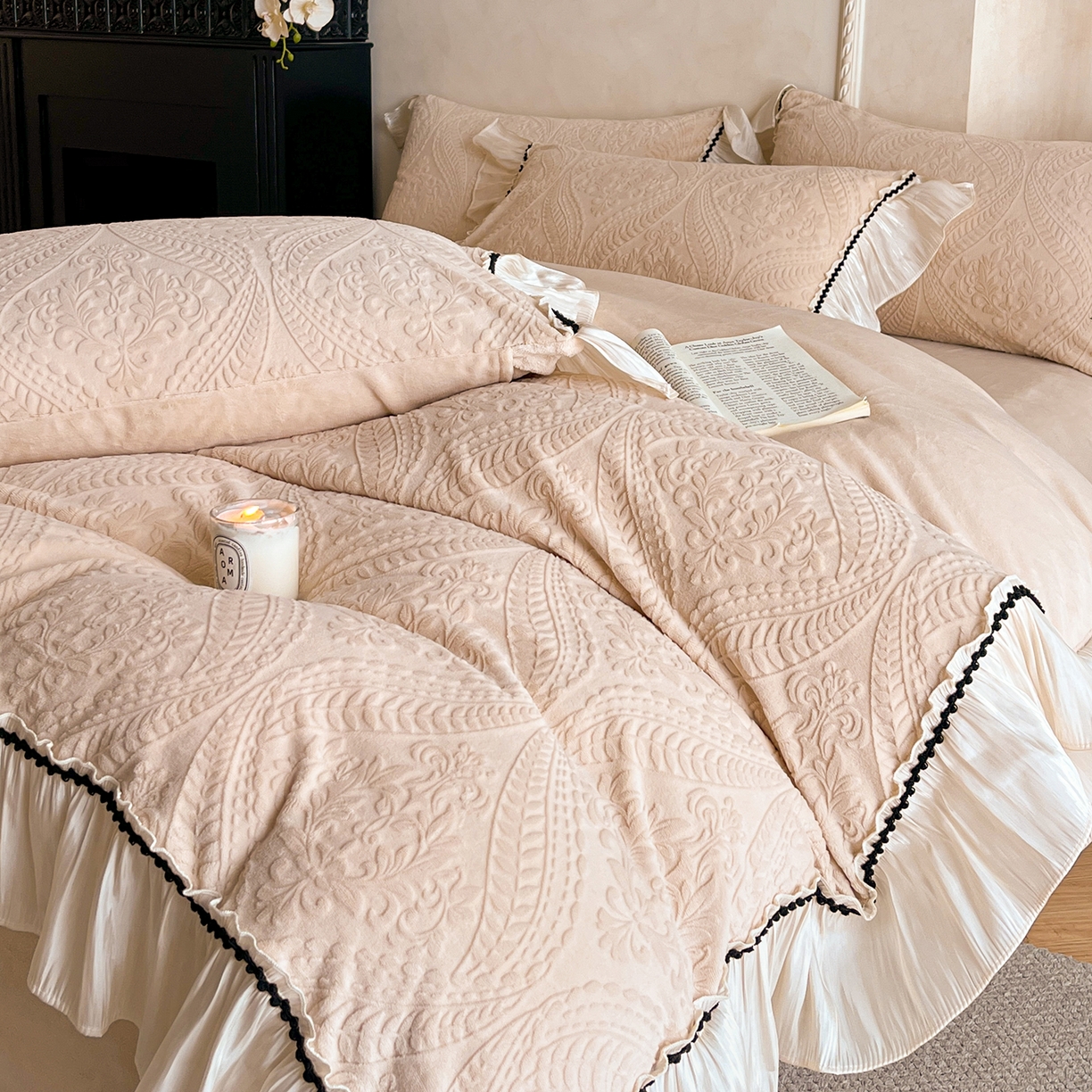 91家纺网 家纺一手货源 找家纺 （总）慕木家纺 2025新款巴洛克花边牛奶绒剪花四件套