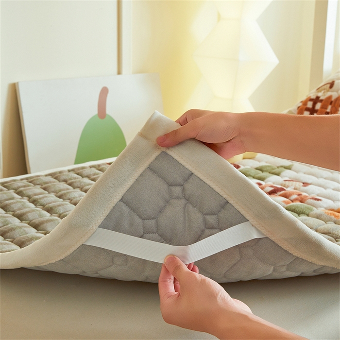 91家纺网 家纺一手货源 找家纺 （总）慕木家纺 2025新款学生床牛奶绒印花床垫床护垫