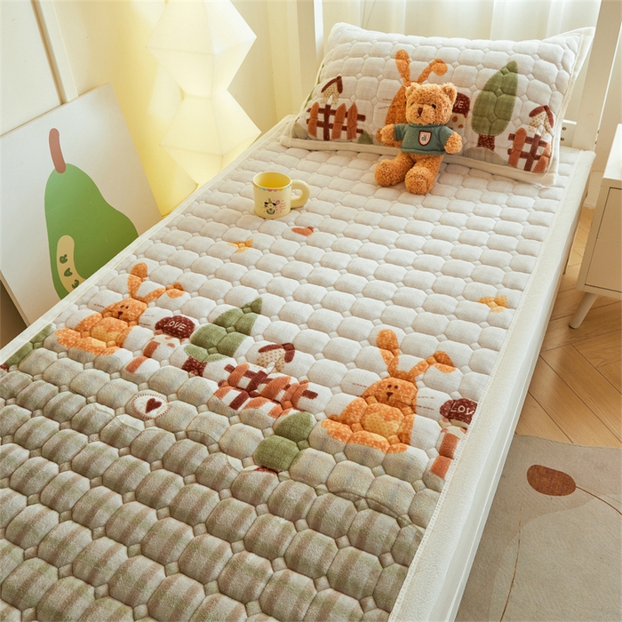 91家纺网 家纺一手货源 找家纺 （总）慕木家纺 2025新款学生床牛奶绒印花床垫床护垫