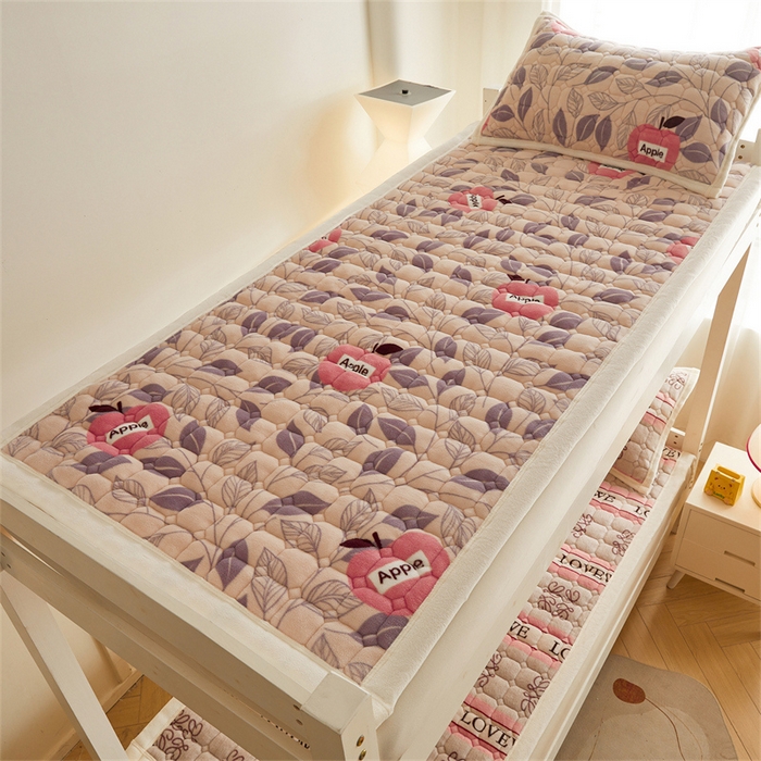 91家纺网 家纺一手货源 找家纺 慕木家纺 2025新款学生床牛奶绒印花床垫床护垫 床褥垫-伦伯特