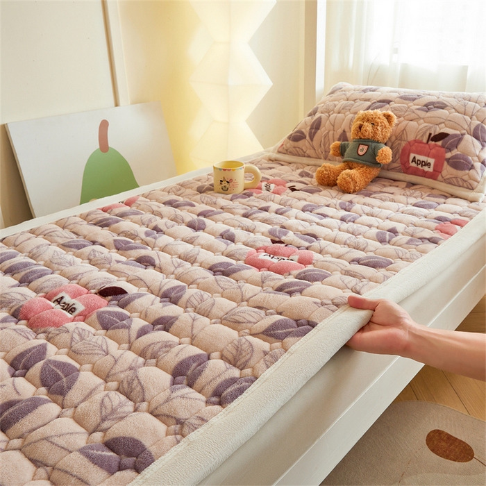 91家纺网 家纺一手货源 找家纺 慕木家纺 2025新款学生床牛奶绒印花床垫床护垫 床褥垫-伦伯特