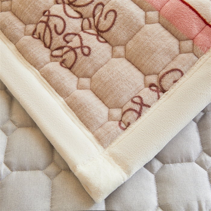 91家纺网 家纺一手货源 找家纺 慕木家纺 2025新款学生床牛奶绒印花床垫床护垫 床褥垫-蝶舞飞