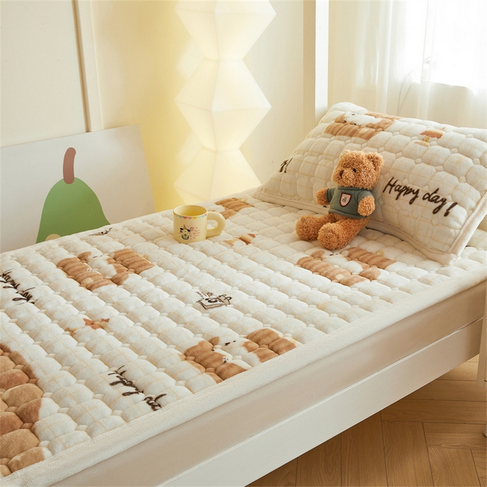 91家纺网 家纺一手货源 找家纺 慕木家纺 2025新款学生床牛奶绒印花床垫床护垫 床褥垫-可爱狗