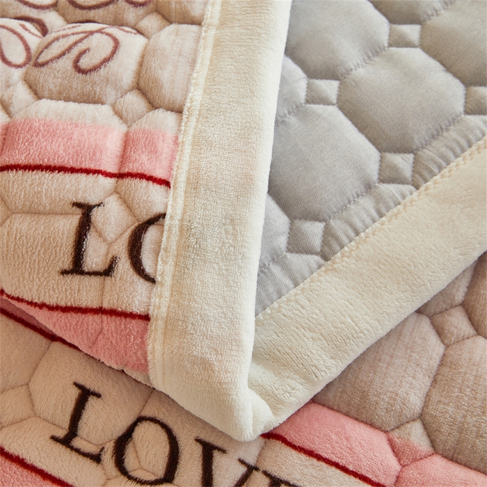 91家纺网 家纺一手货源 找家纺 慕木家纺 2025新款学生床牛奶绒印花床垫床护垫 床褥垫-蝶舞飞