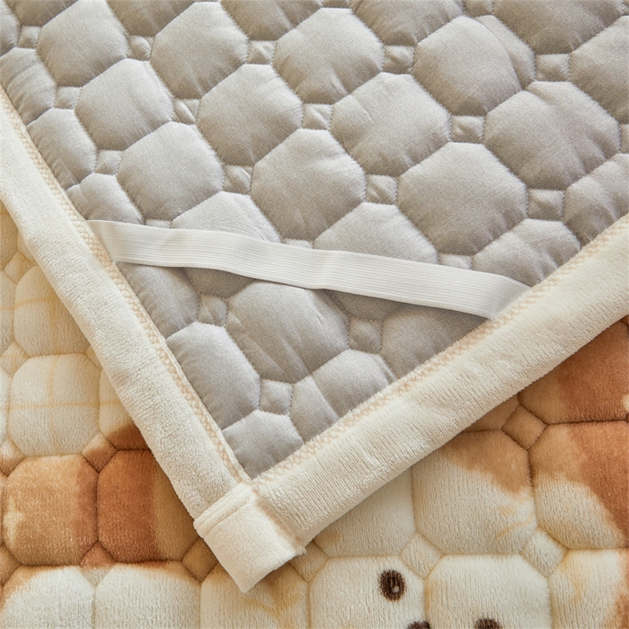 91家纺网 家纺一手货源 找家纺 慕木家纺 2025新款学生床牛奶绒印花床垫床护垫 床褥垫-可爱狗