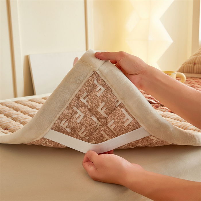 91家纺网 家纺一手货源 找家纺 慕木家纺 2025新款学生床牛奶绒印花床垫床护垫 床褥垫-杰米狗