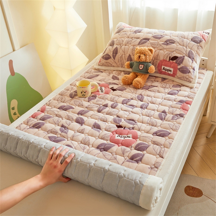 91家纺网 家纺一手货源 找家纺 慕木家纺 2025新款学生床牛奶绒印花床垫床护垫 床褥垫-伦伯特