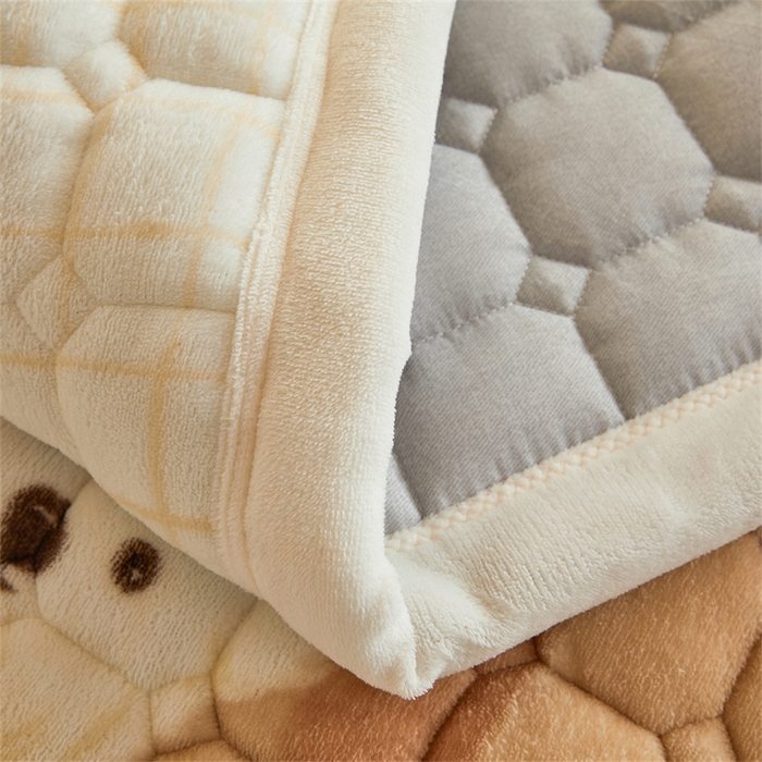 91家纺网 家纺一手货源 找家纺 慕木家纺 2025新款学生床牛奶绒印花床垫床护垫 床褥垫-可爱狗