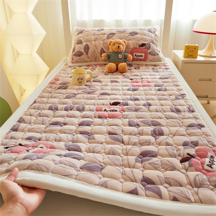 91家纺网 家纺一手货源 找家纺 慕木家纺 2025新款学生床牛奶绒印花床垫床护垫 床褥垫-伦伯特