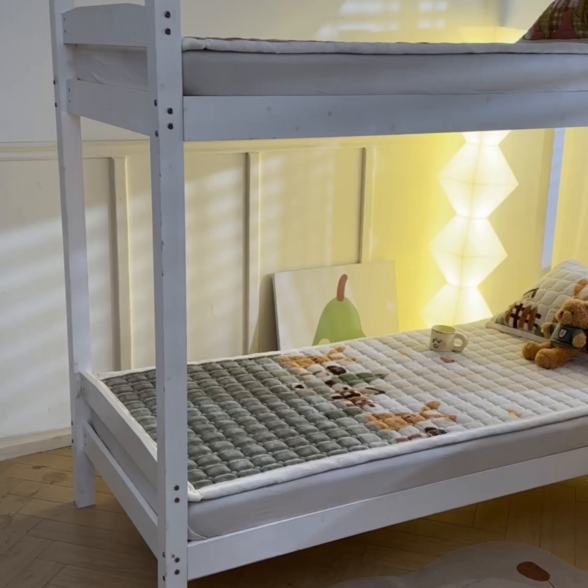 91家纺网 家纺一手货源 找家纺 慕木家纺 2025新款学生床牛奶绒印花床垫床护垫 床褥垫-萝卜兔