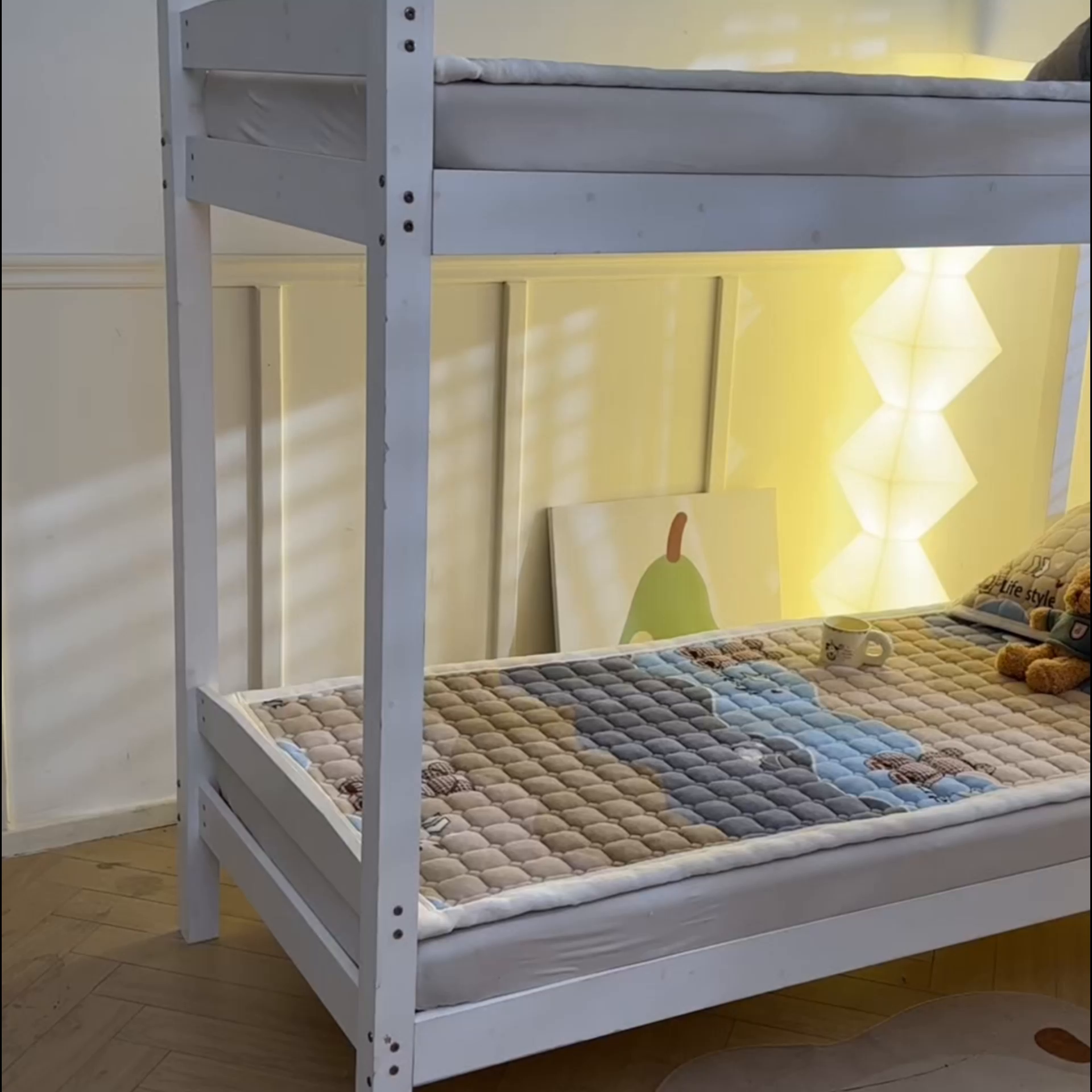 91家纺网 家纺一手货源 找家纺 慕木家纺 2025新款学生床牛奶绒印花床垫床护垫 床褥垫-水波熊