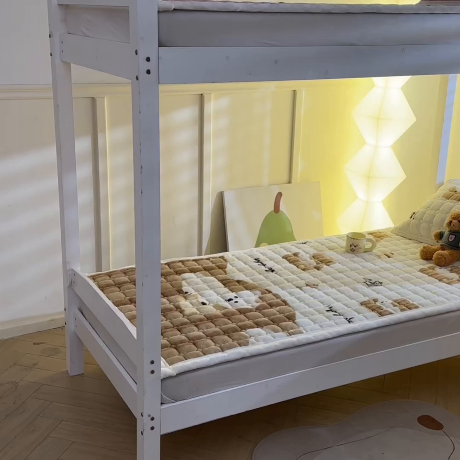 91家纺网 家纺一手货源 找家纺 慕木家纺 2025新款学生床牛奶绒印花床垫床护垫 床褥垫-可爱狗