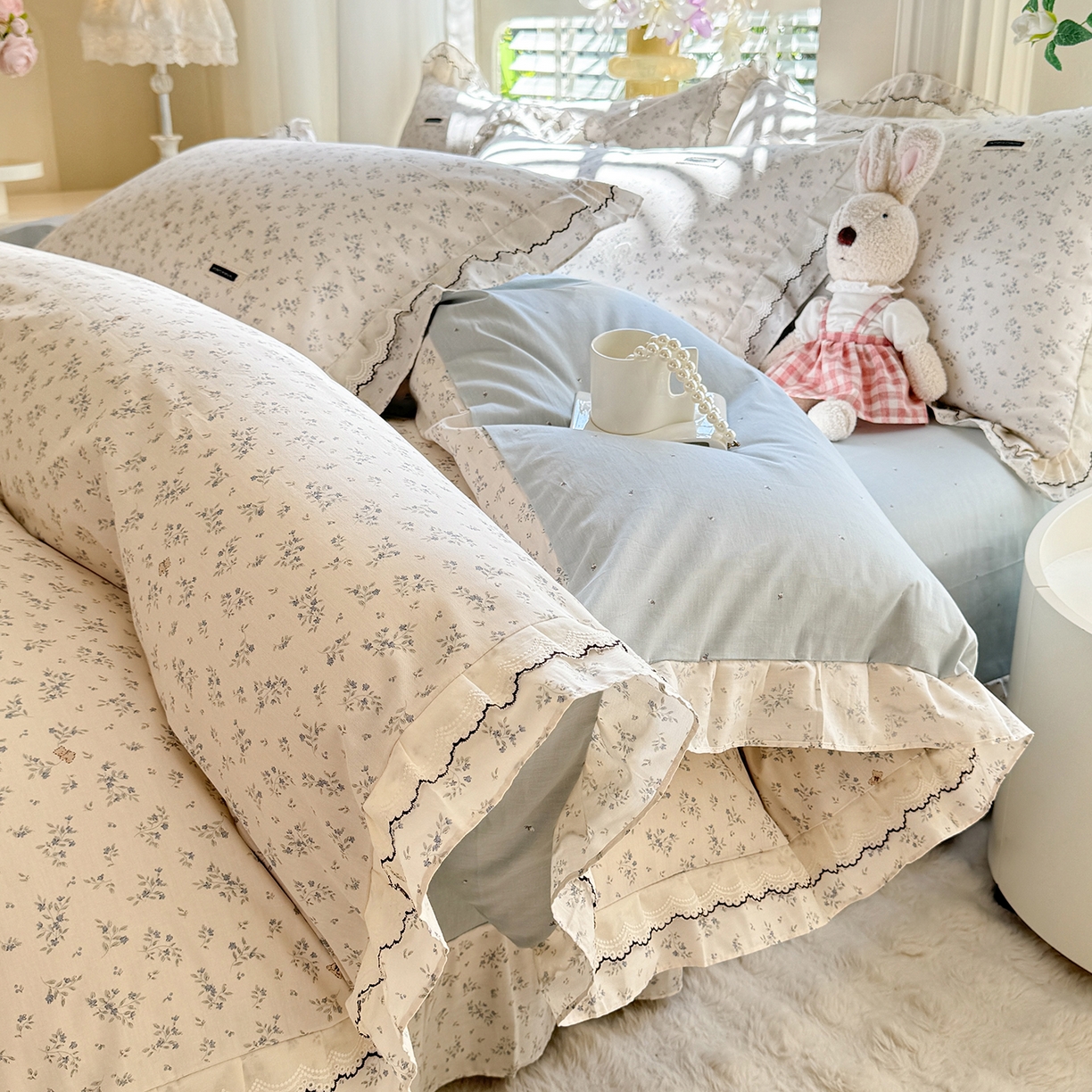 91家纺网 家纺一手货源 找家纺 （总）艾唯希家纺 2025新款全棉双层花边四件套纯棉小碎花10个花型-花边系列