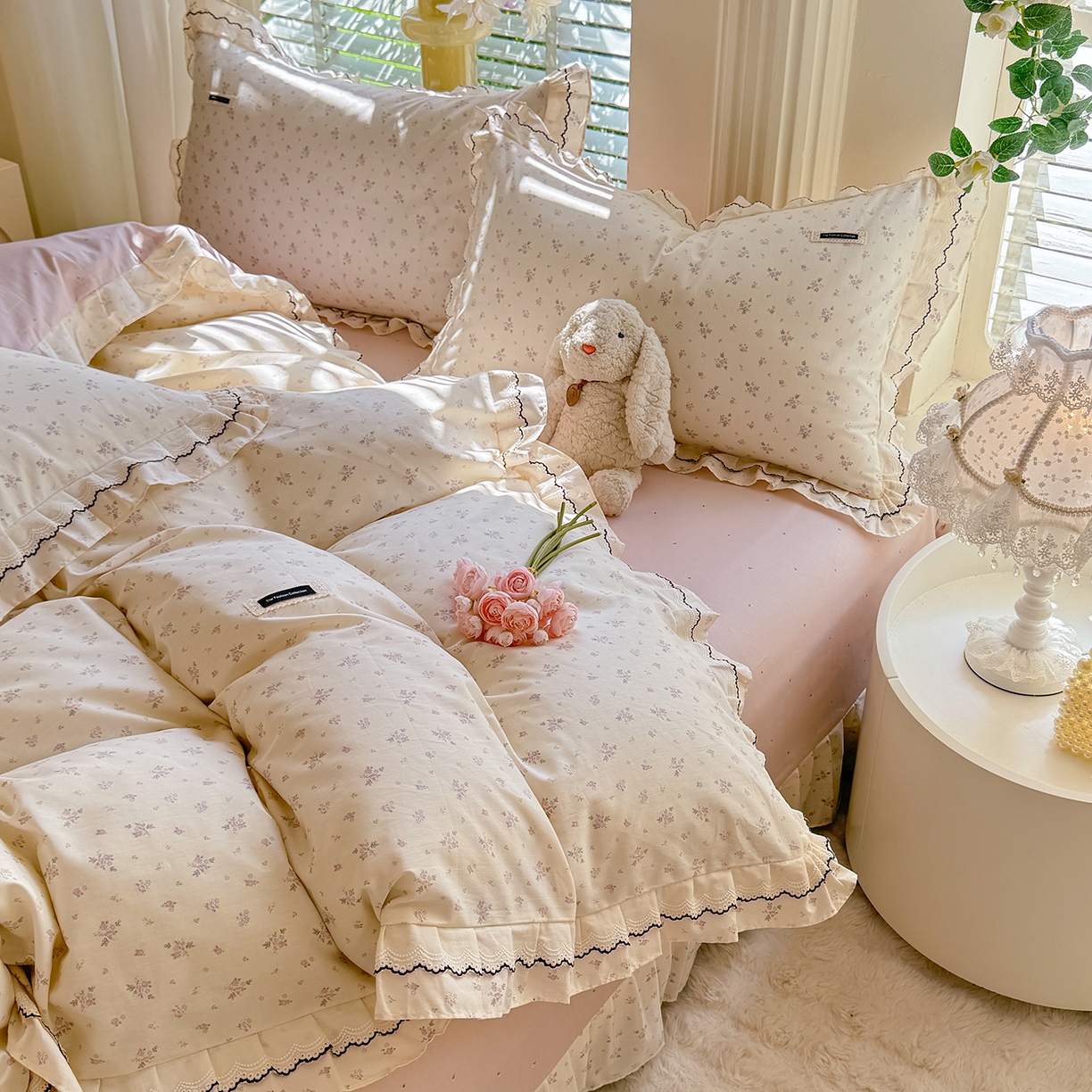 91家纺网 家纺一手货源 找家纺 （总）艾唯希家纺 2025新款全棉双层花边四件套纯棉小碎花10个花型-花边系列