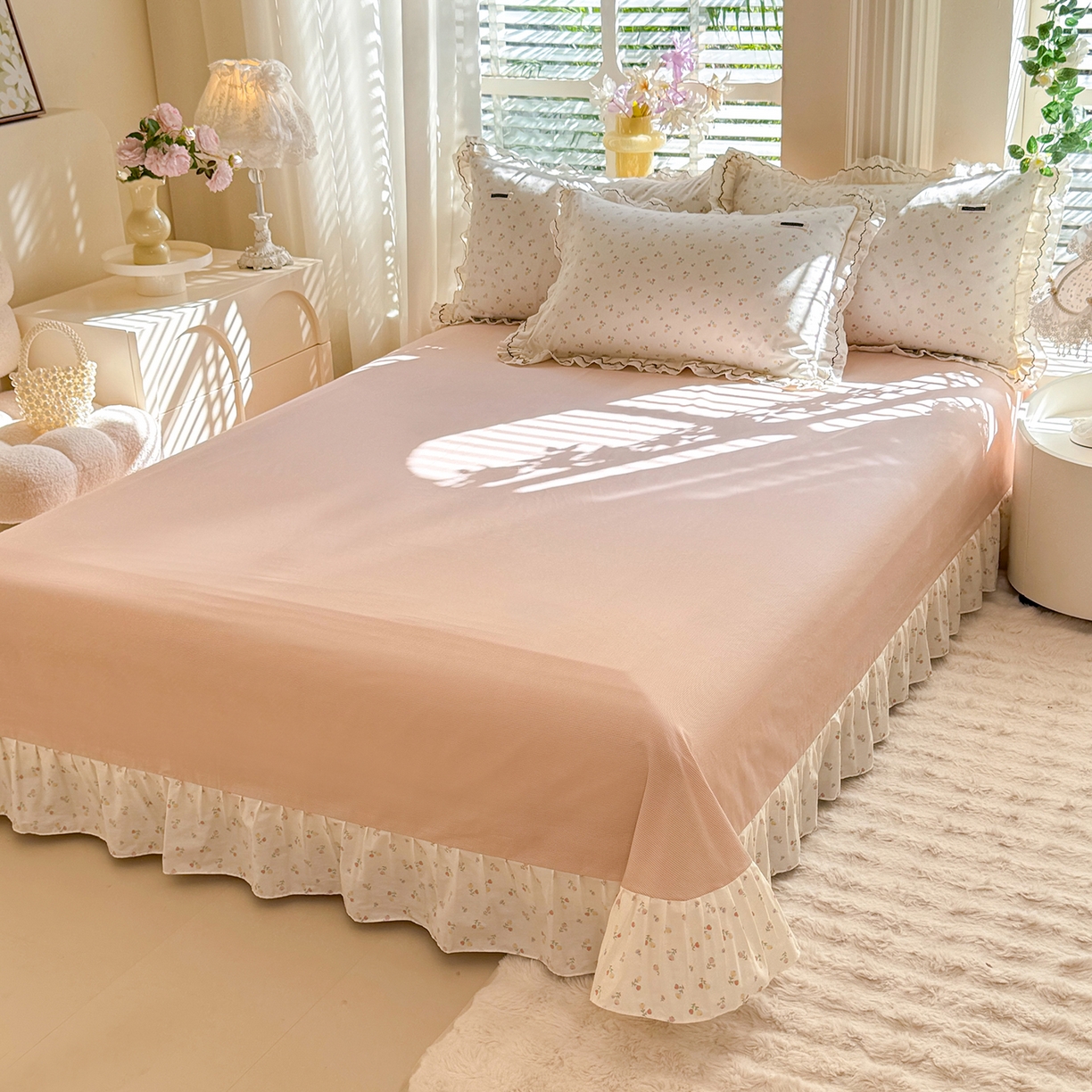 91家纺网 家纺一手货源 找家纺 艾唯希家纺 2025新款全棉双层花边四件套纯棉小碎花10个花型-花边系列 花艺漫漫