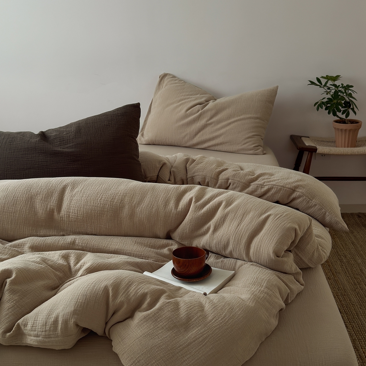 91家纺网 家纺一手货源 找家纺 （总）玖弘家居 2025新款软糯皱皱纱四件套系列