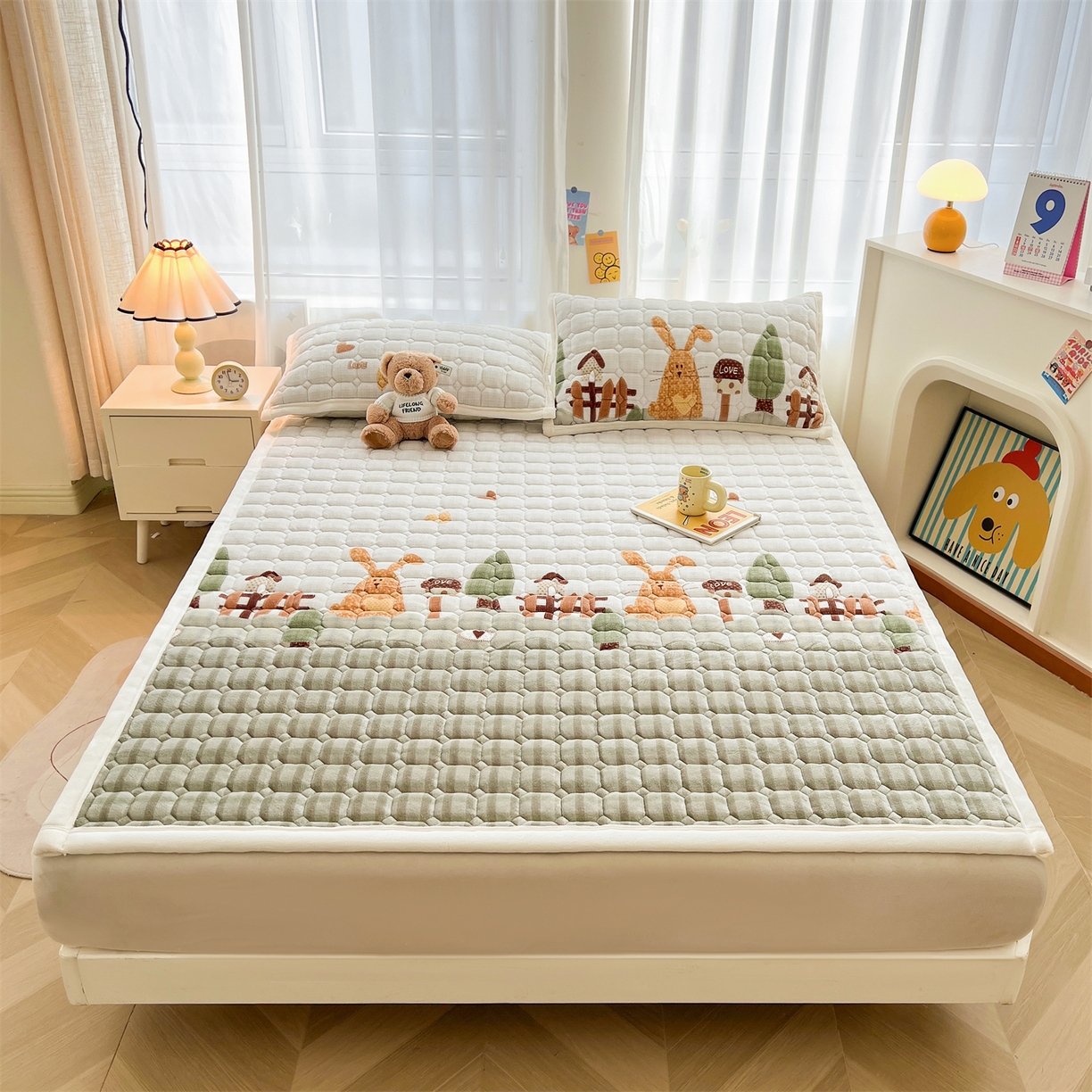 91家纺网 家纺一手货源 找家纺 （总）慕木家纺 2025新款大床款牛奶绒印花床褥垫系列