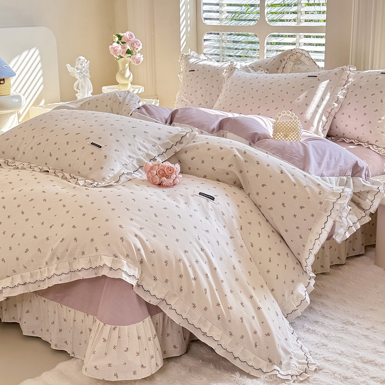 91家纺网 家纺一手货源 找家纺 艾唯希家纺 2025新款全棉双层花边四件套纯棉小碎花10个花型-花边系列 雾里花