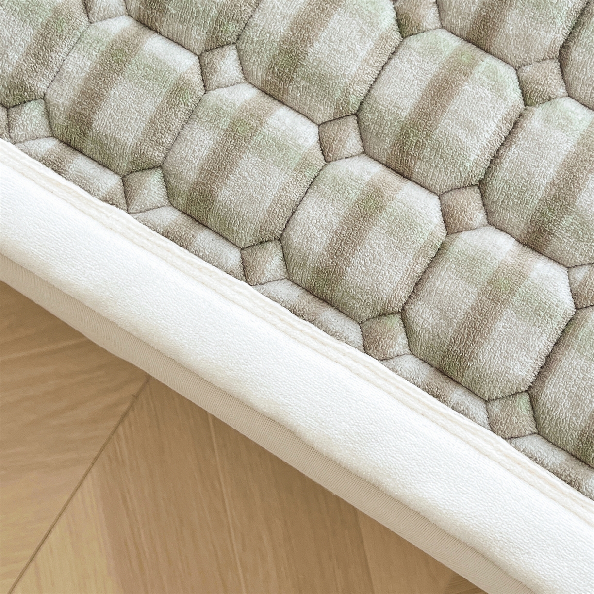 91家纺网 家纺一手货源 找家纺 慕木家纺 2025新款大床款牛奶绒印花床褥垫系列 床褥垫-萝卜兔