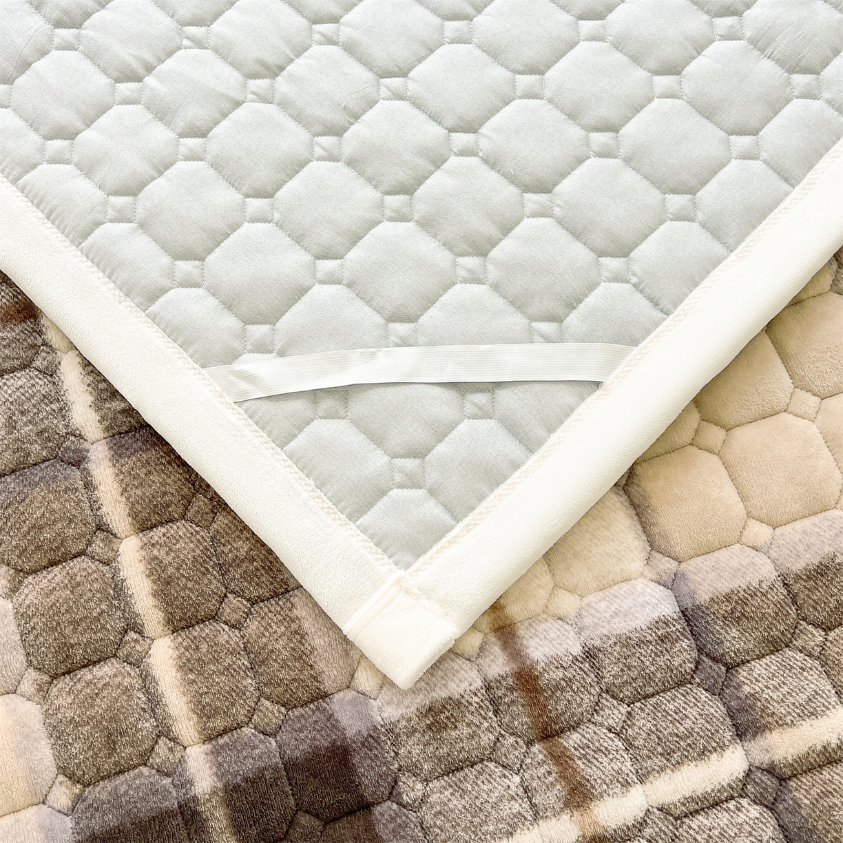 91家纺网 家纺一手货源 找家纺 慕木家纺 2025新款大床款牛奶绒印花床褥垫系列 床褥垫-菲拉格