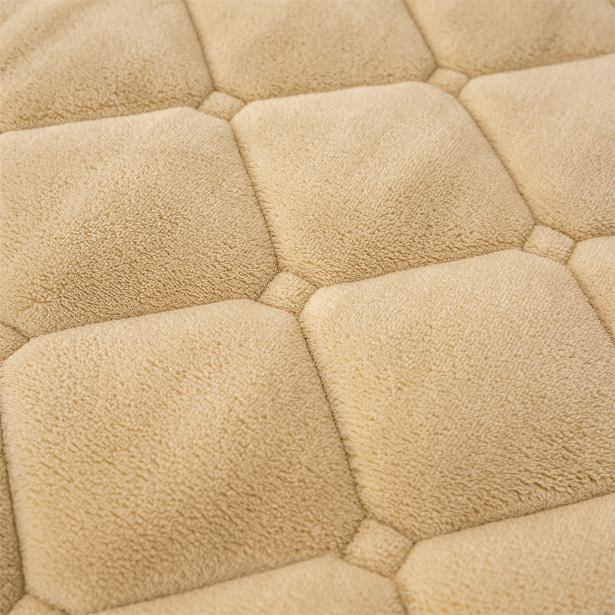 91家纺网 家纺一手货源 找家纺 慕木家纺 2025新款大床款牛奶绒印花床褥垫系列 床褥垫-卡其