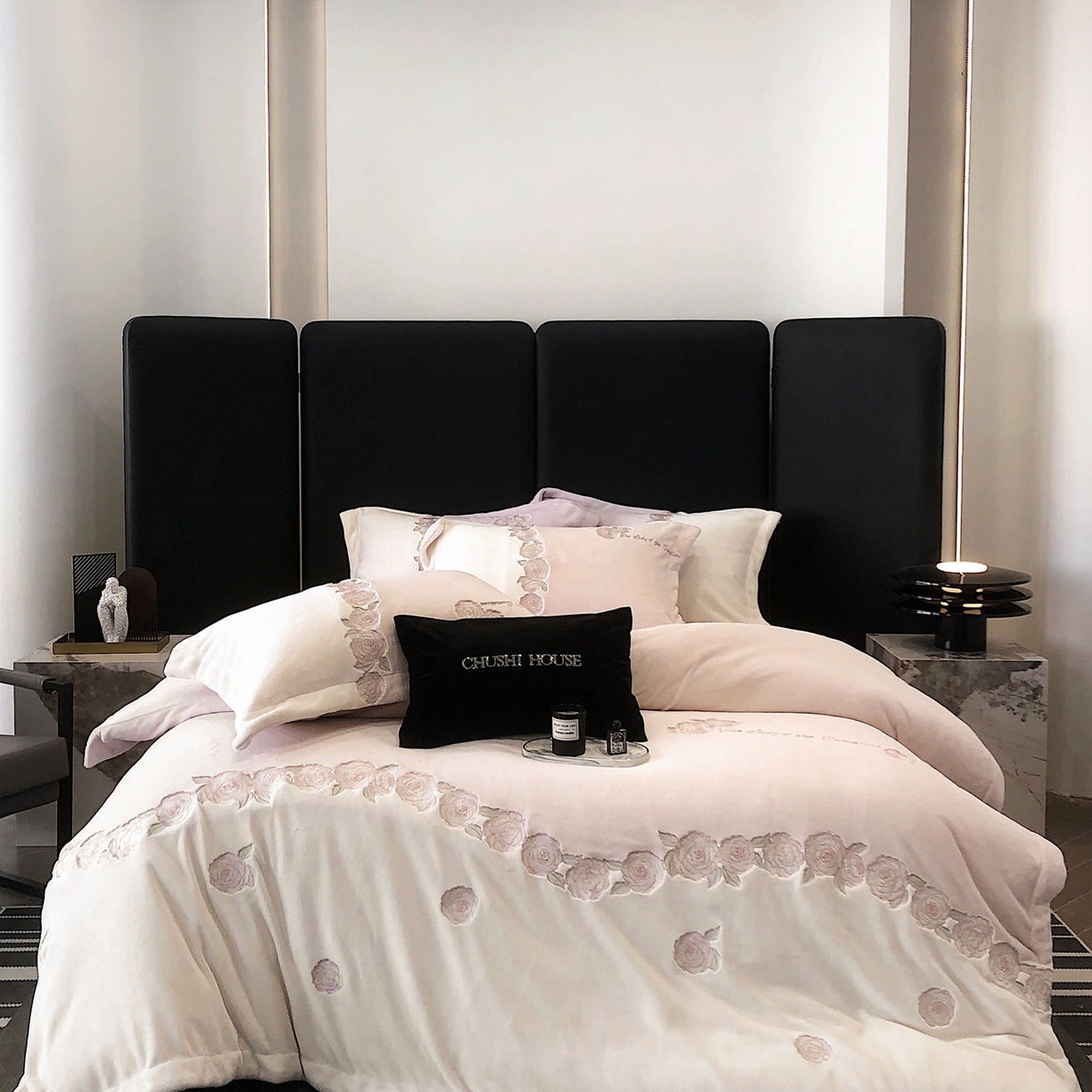 91家纺网 家纺一手货源 找家纺 初拾 2025新款230g牛奶绒“花卉” 四件套-暖冬甜心 暖冬甜心-粉