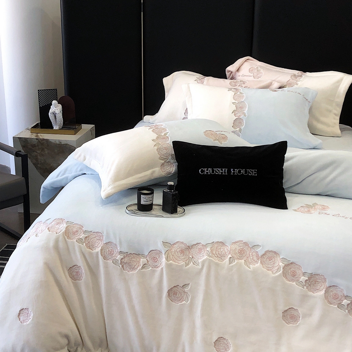 91家纺网 家纺一手货源 找家纺 初拾 2025新款230g牛奶绒“花卉” 四件套-暖冬甜心 暖冬甜心-蓝