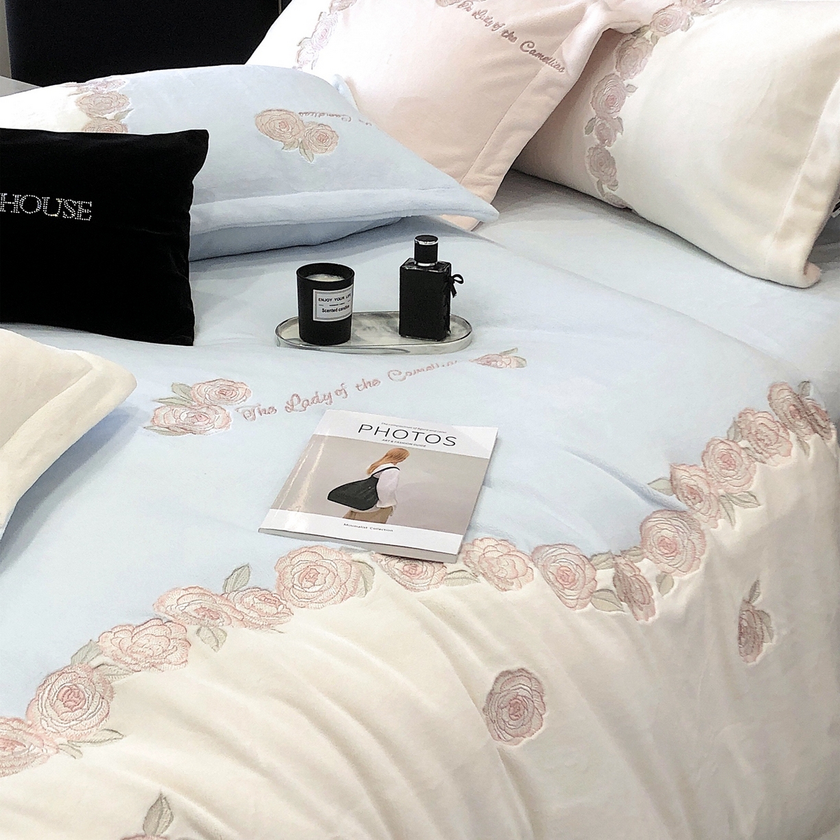 91家纺网 家纺一手货源 找家纺 初拾 2025新款230g牛奶绒“花卉” 四件套-暖冬甜心 暖冬甜心-蓝