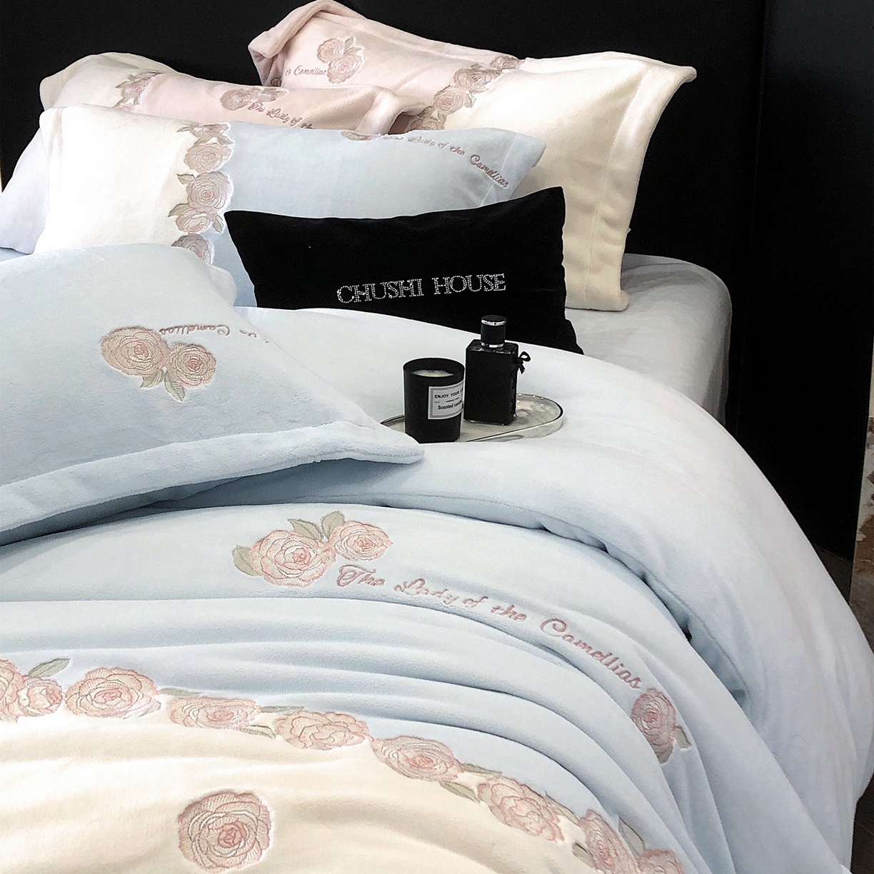 91家纺网 家纺一手货源 找家纺 初拾 2025新款230g牛奶绒“花卉” 四件套-暖冬甜心 暖冬甜心-蓝