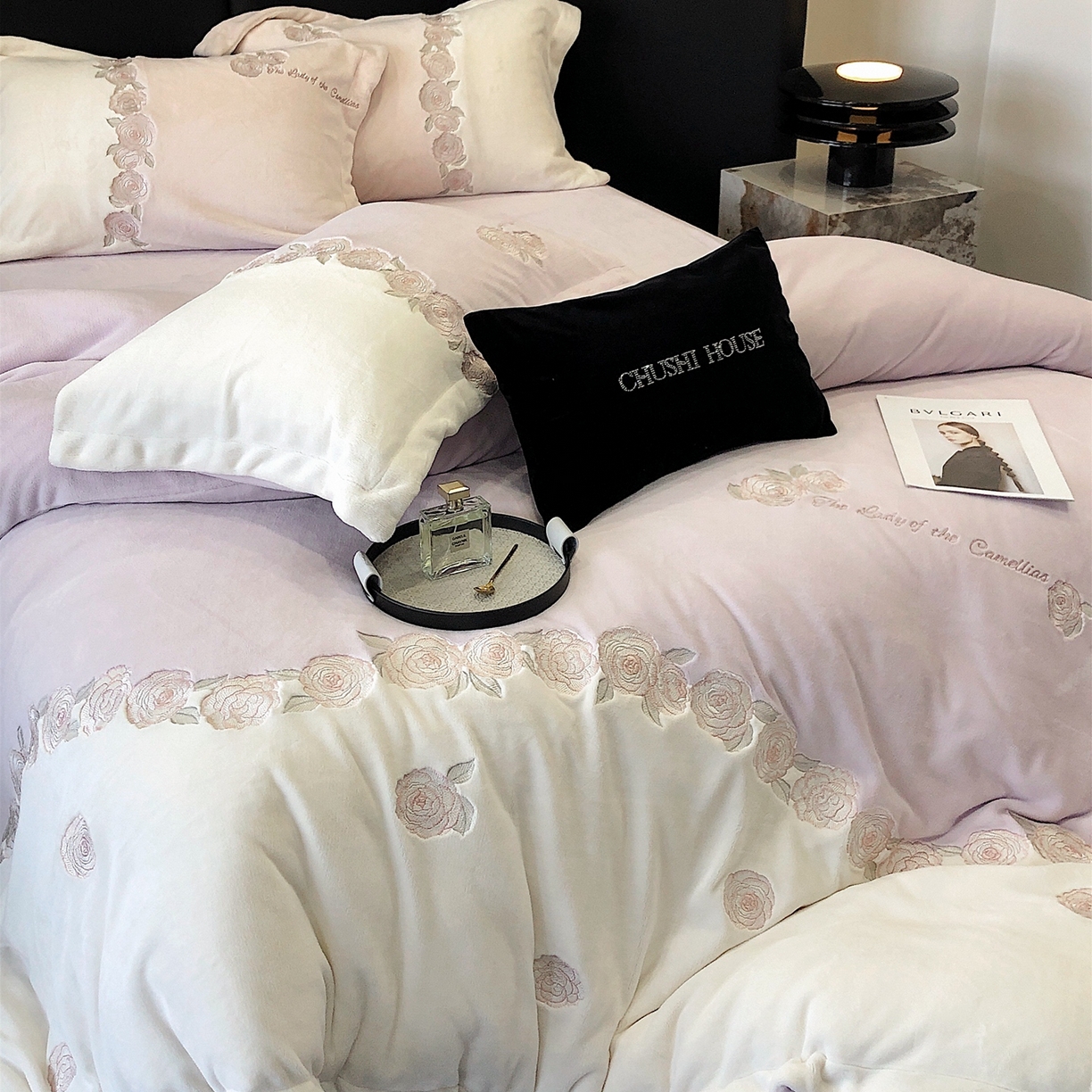 91家纺网 家纺一手货源 找家纺 初拾 2025新款230g牛奶绒“花卉” 四件套-暖冬甜心 暖冬甜心-紫