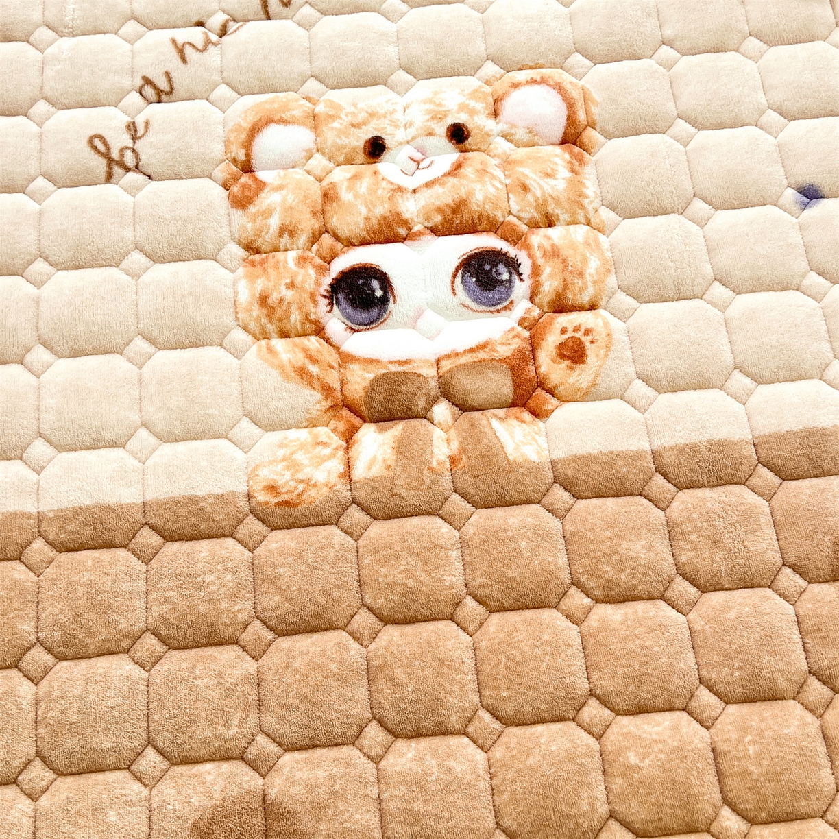 91家纺网 家纺一手货源 找家纺 慕木家纺 2025新款大床款牛奶绒印花床褥垫系列 床褥垫-拉布咖