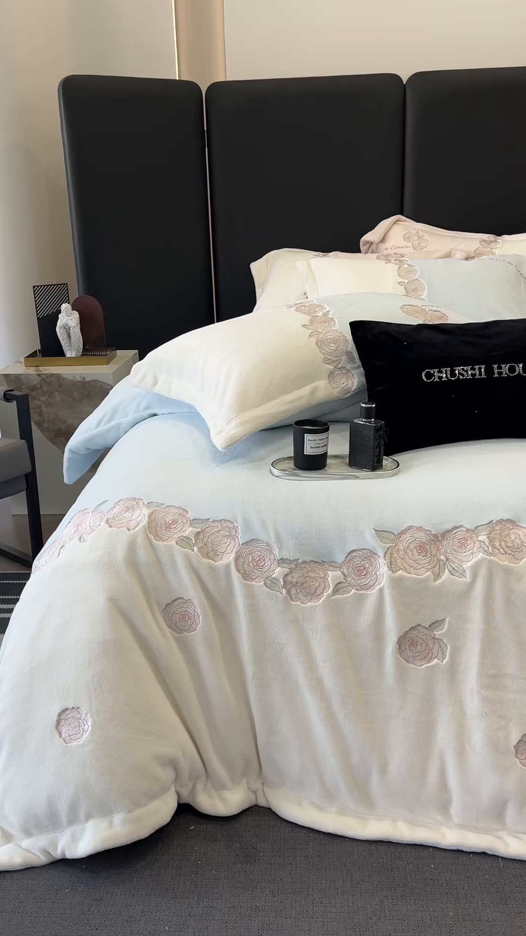 91家纺网 家纺一手货源 找家纺 初拾 2025新款230g牛奶绒“花卉” 四件套-暖冬甜心 暖冬甜心-蓝