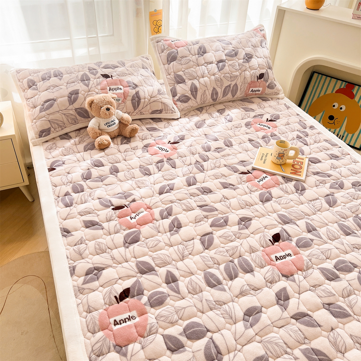 91家纺网 家纺一手货源 找家纺 慕木家纺 2025新款大床款牛奶绒印花床褥垫系列 床褥垫-伦伯特