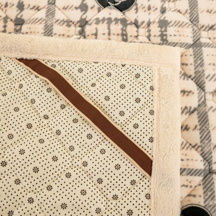 91家纺网 家纺一手货源 找家纺 慕木家纺 2025新款大床款牛奶绒印花床褥垫系列 床褥垫-黑玫瑰