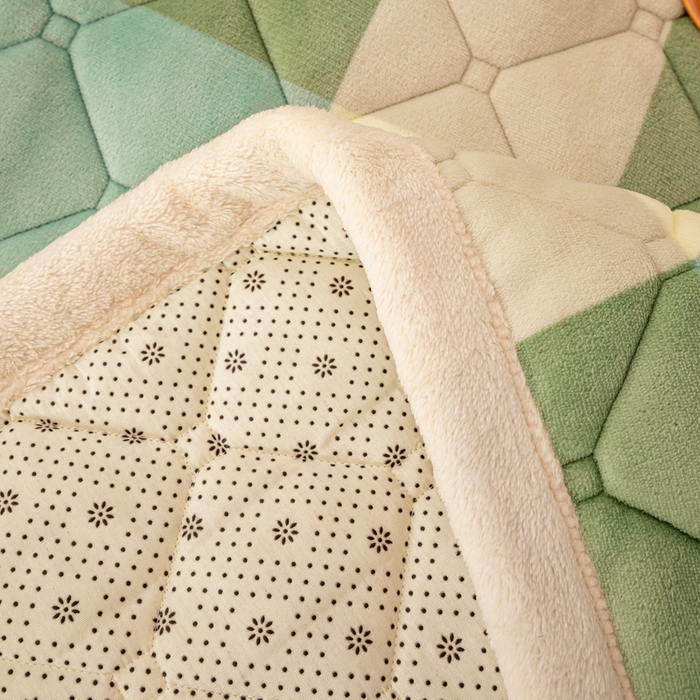 91家纺网 家纺一手货源 找家纺 慕木家纺 2025新款大床款牛奶绒印花床褥垫系列 床褥垫-绿大格