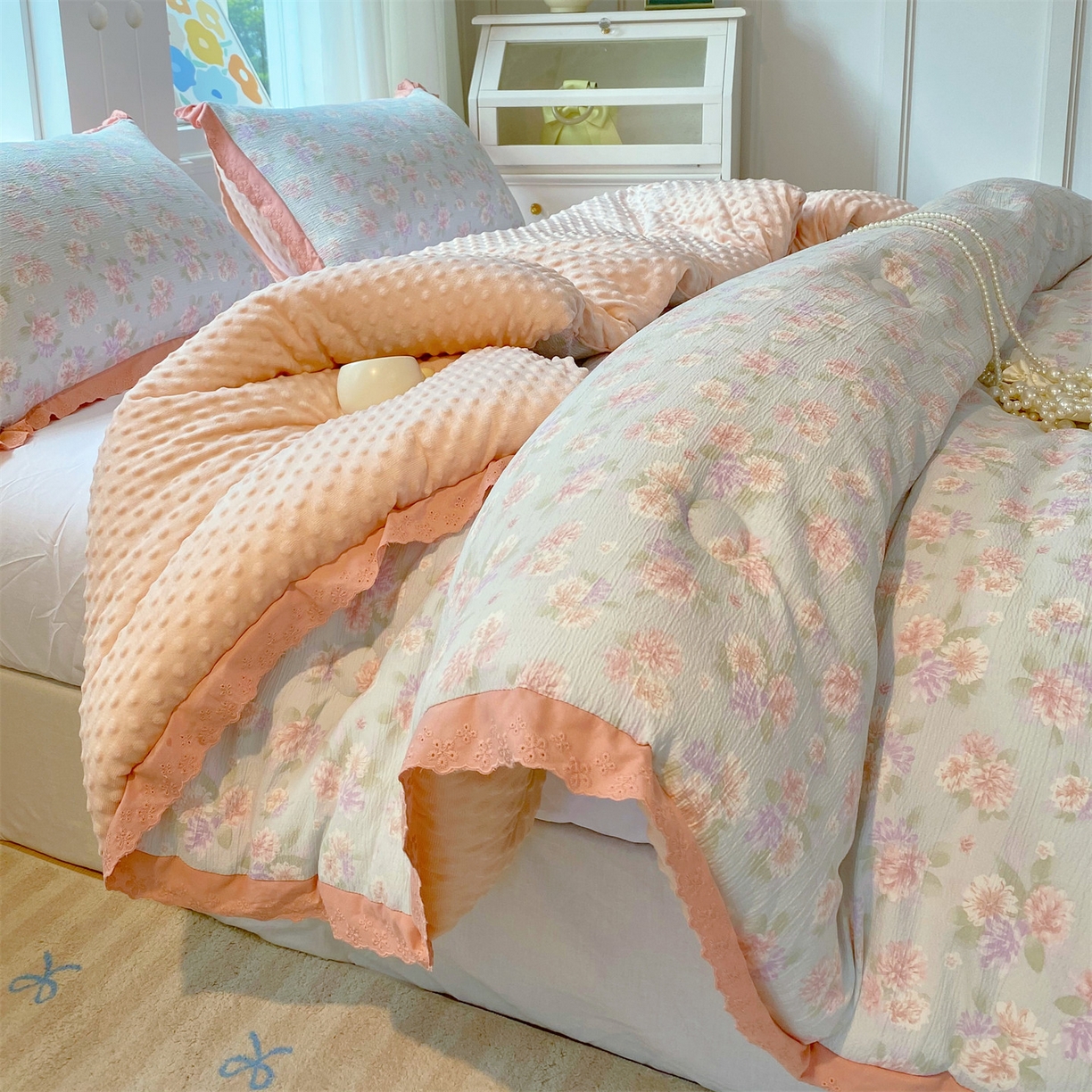 91家纺网 家纺一手货源 找家纺 （总）宝士康家纺 2025新品豆豆绒小花边印花被子被芯冬被/秋冬被/被芯/跨境外贸