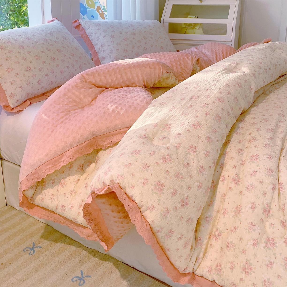 91家纺网 家纺一手货源 找家纺 （总）宝士康家纺 2025新品豆豆绒小花边印花被子被芯冬被/秋冬被/被芯/跨境外贸