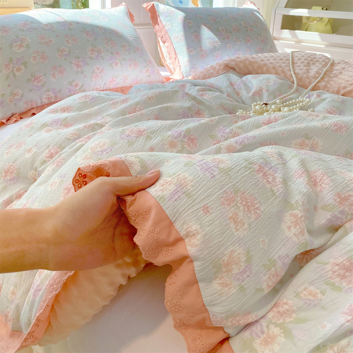 91家纺网 家纺一手货源 找家纺 宝士康家纺 2025新品豆豆绒小花边印花被子被芯冬被/秋冬被/被芯/跨境外贸 查里