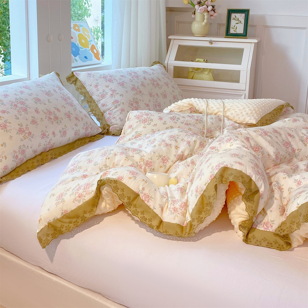 91家纺网 家纺一手货源 找家纺 宝士康家纺 2025新品豆豆绒小花边印花被子被芯冬被/秋冬被/被芯/跨境外贸 温柔乡